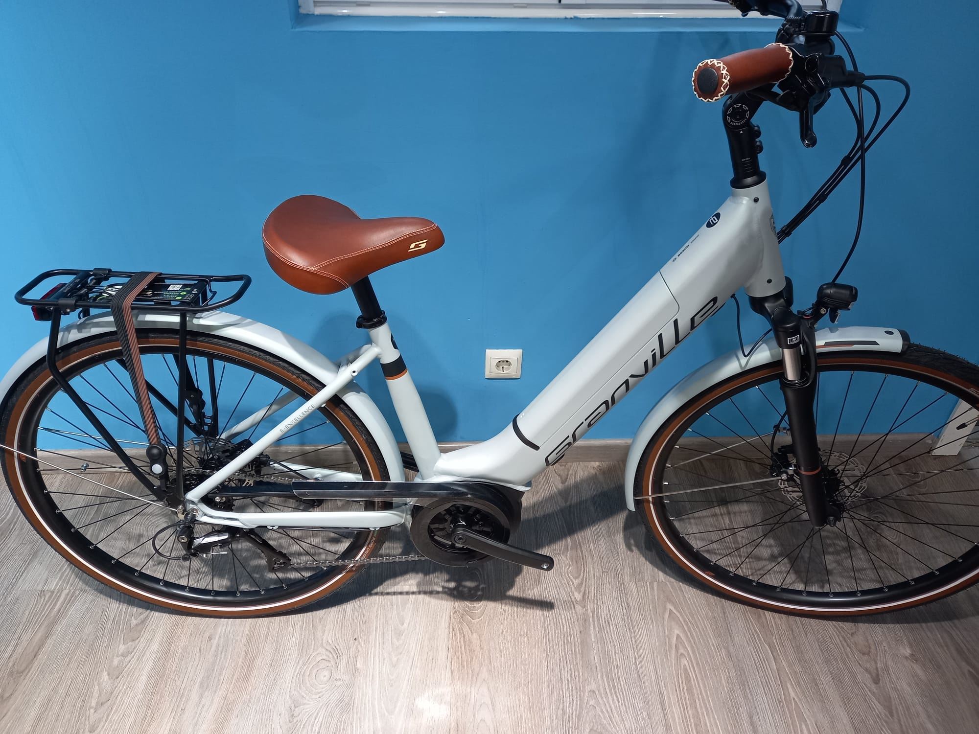 media.product.imagealternatetextformat.details