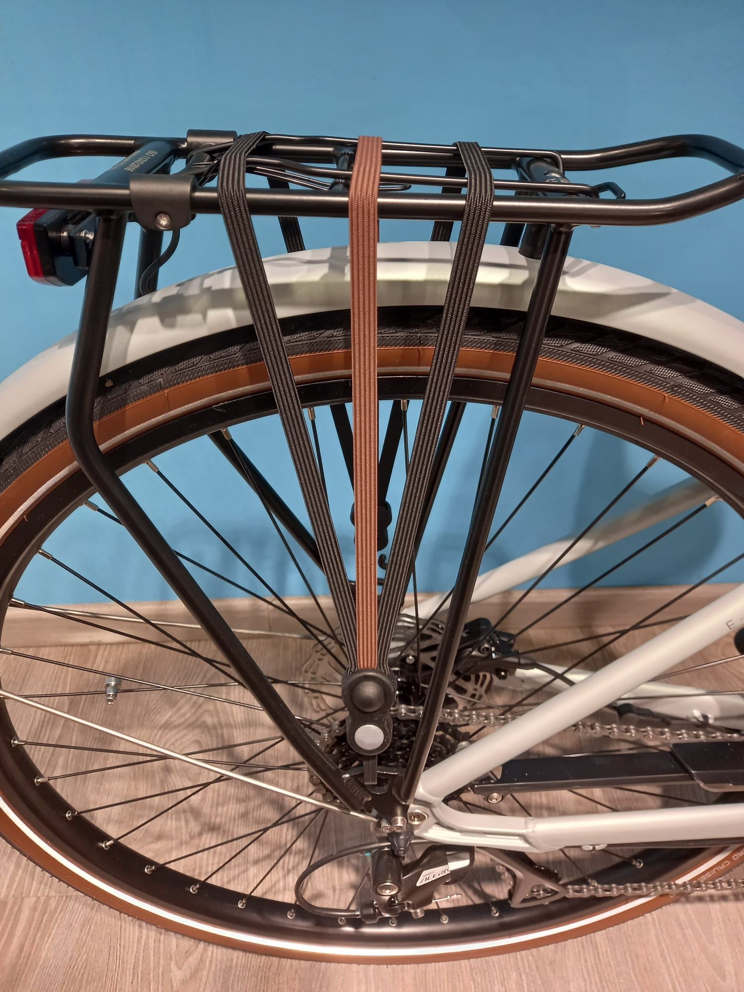 media.product.imagealternatetextformat.details