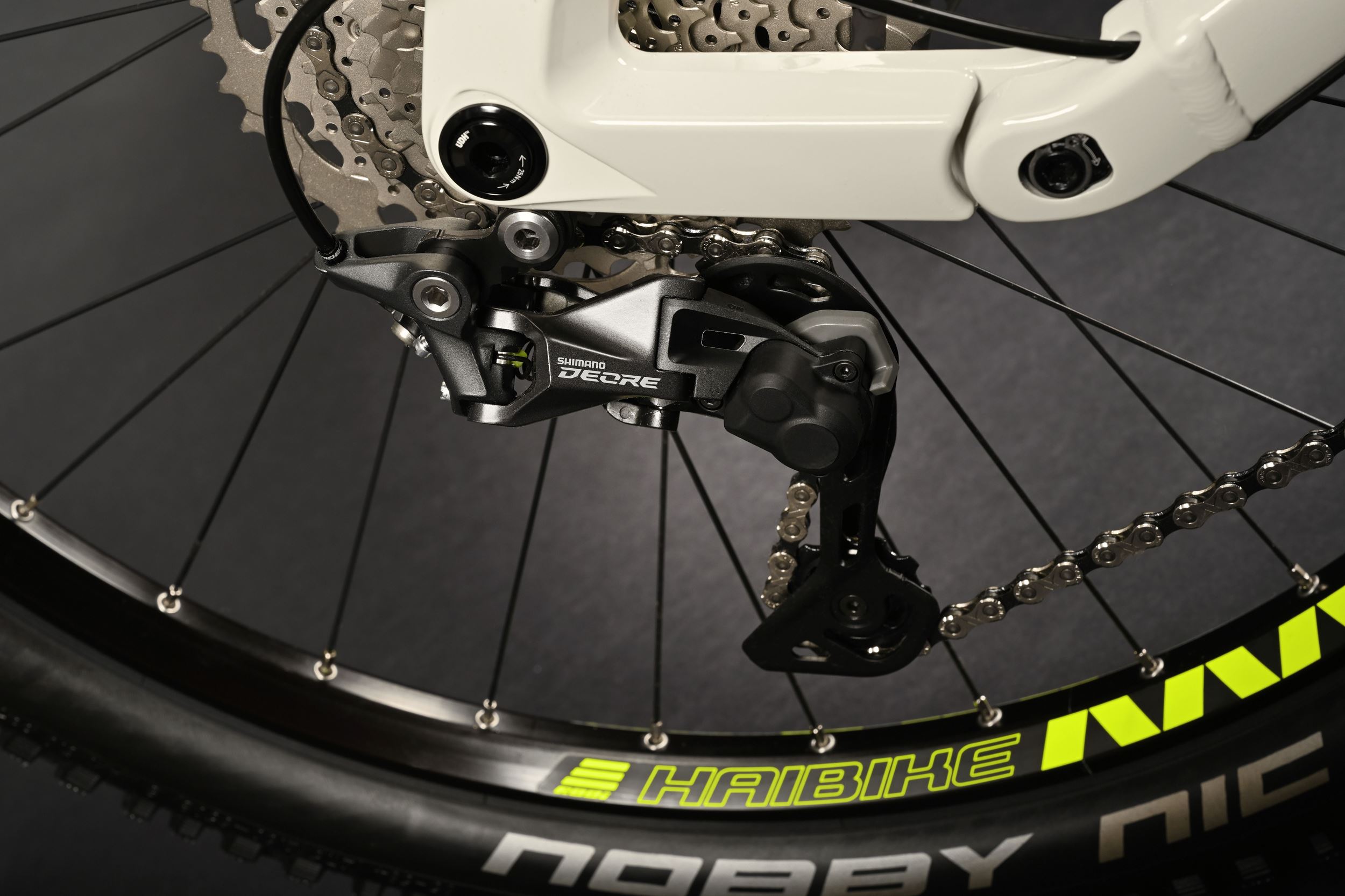 media.product.imagealternatetextformat.details