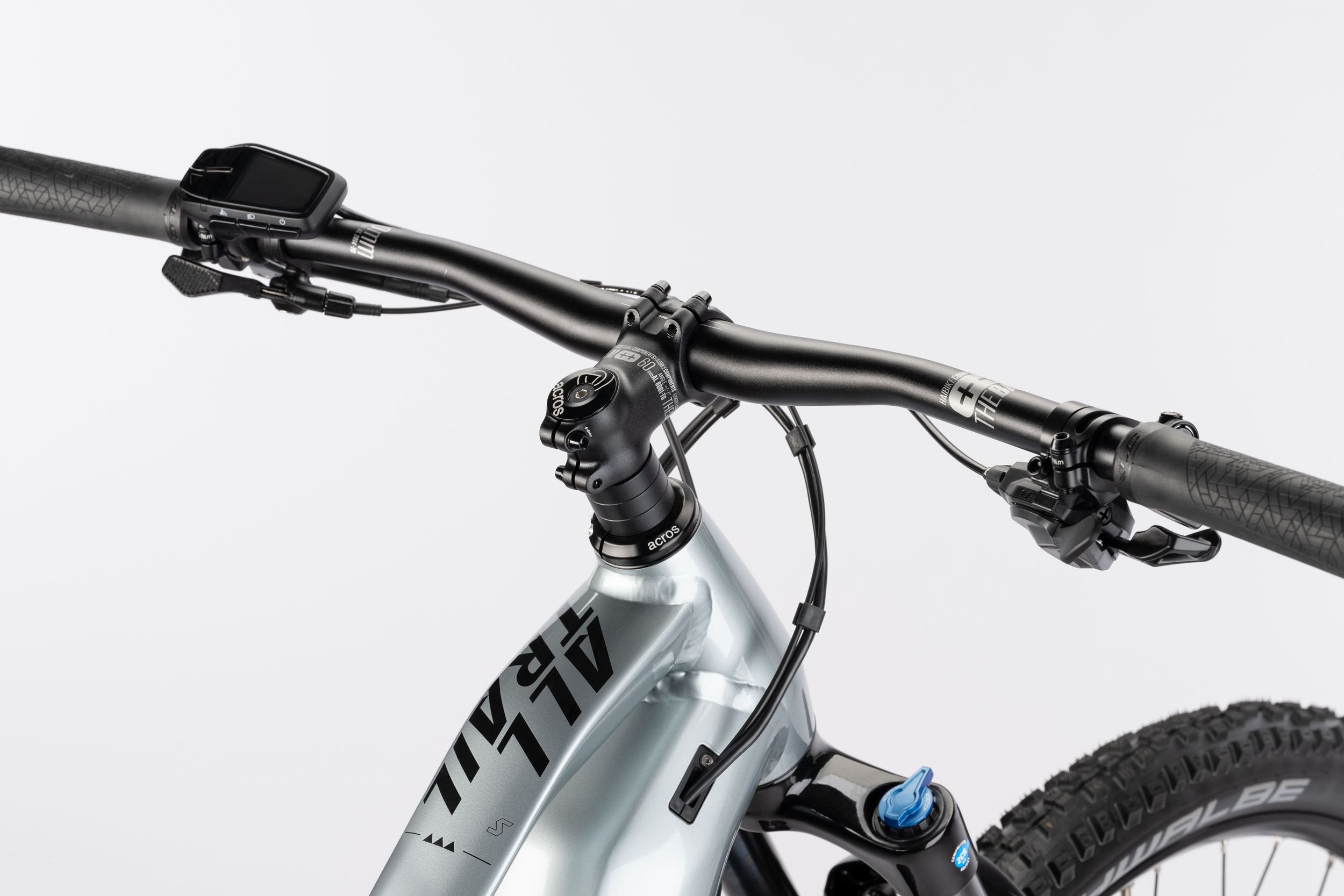 media.product.imagealternatetextformat.details