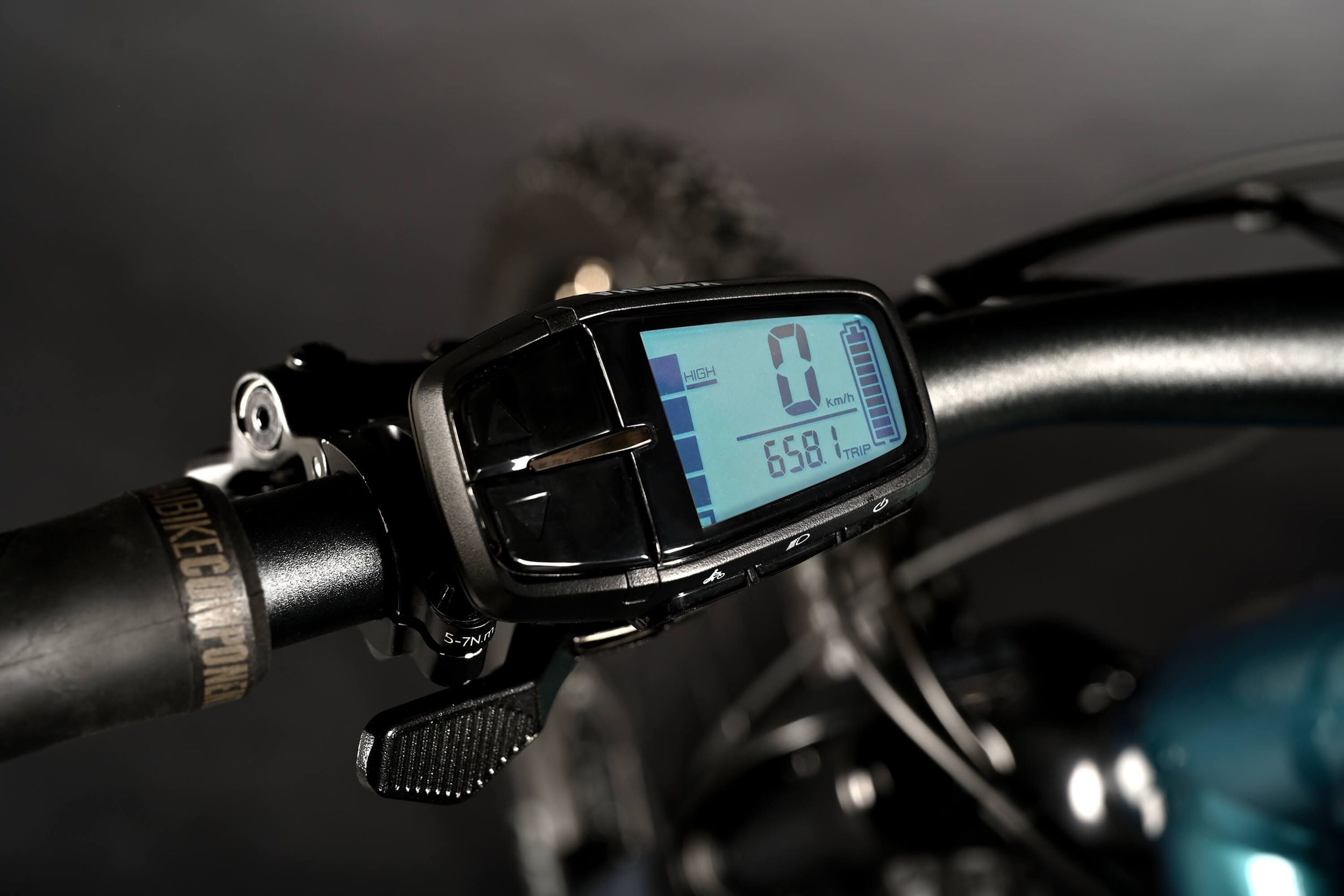 media.product.imagealternatetextformat.details