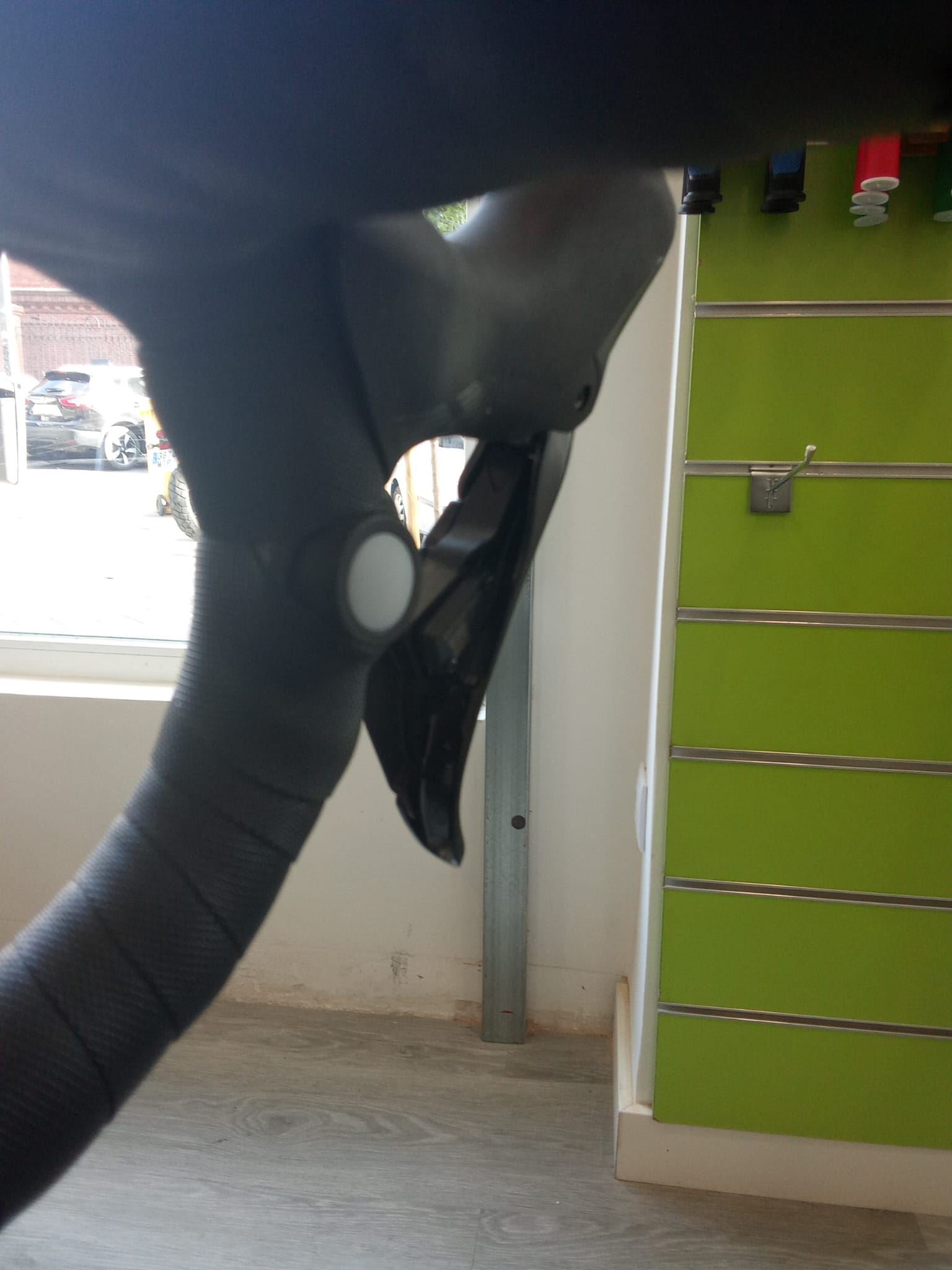 media.product.imagealternatetextformat.details