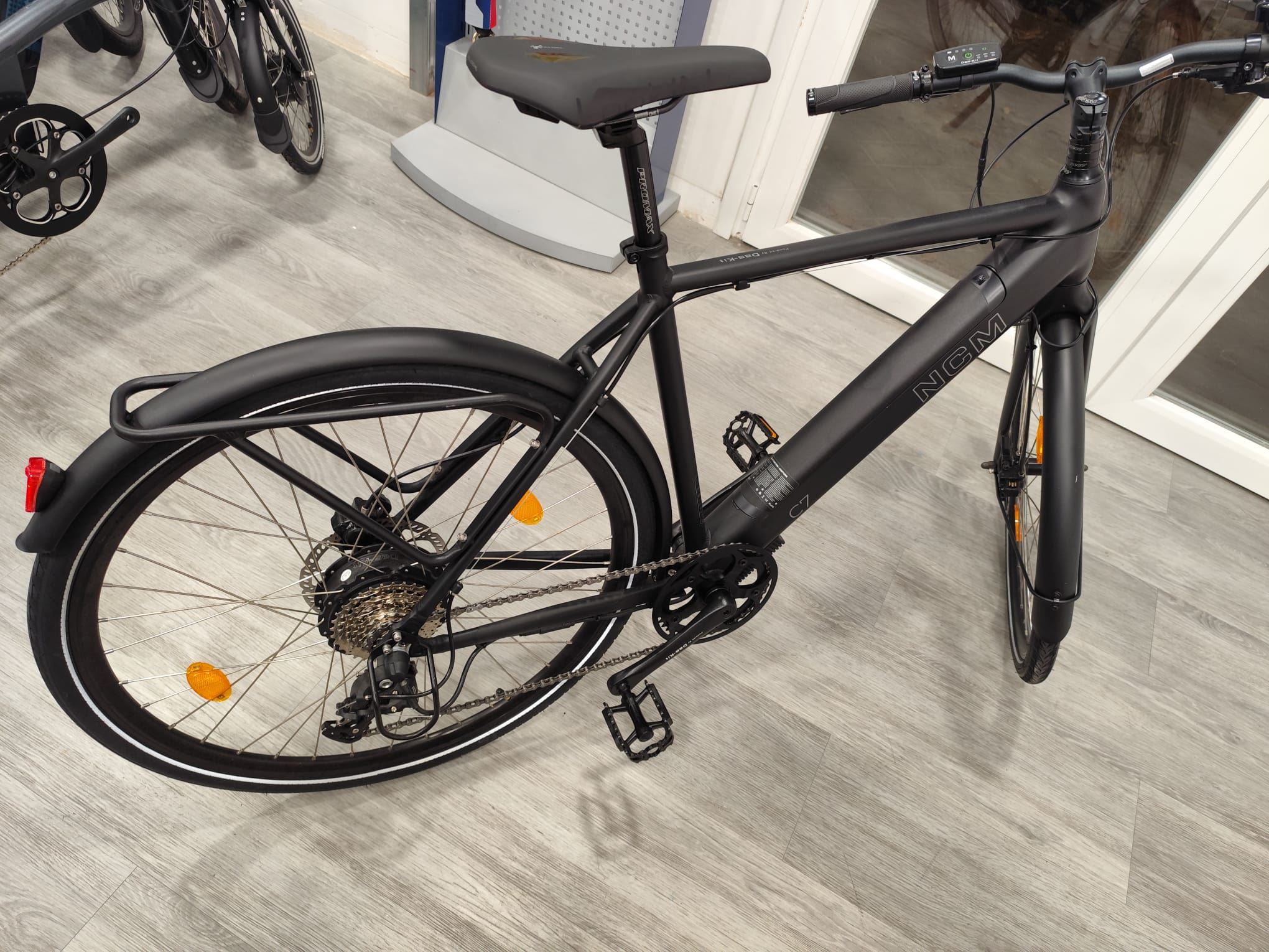 media.product.imagealternatetextformat.details