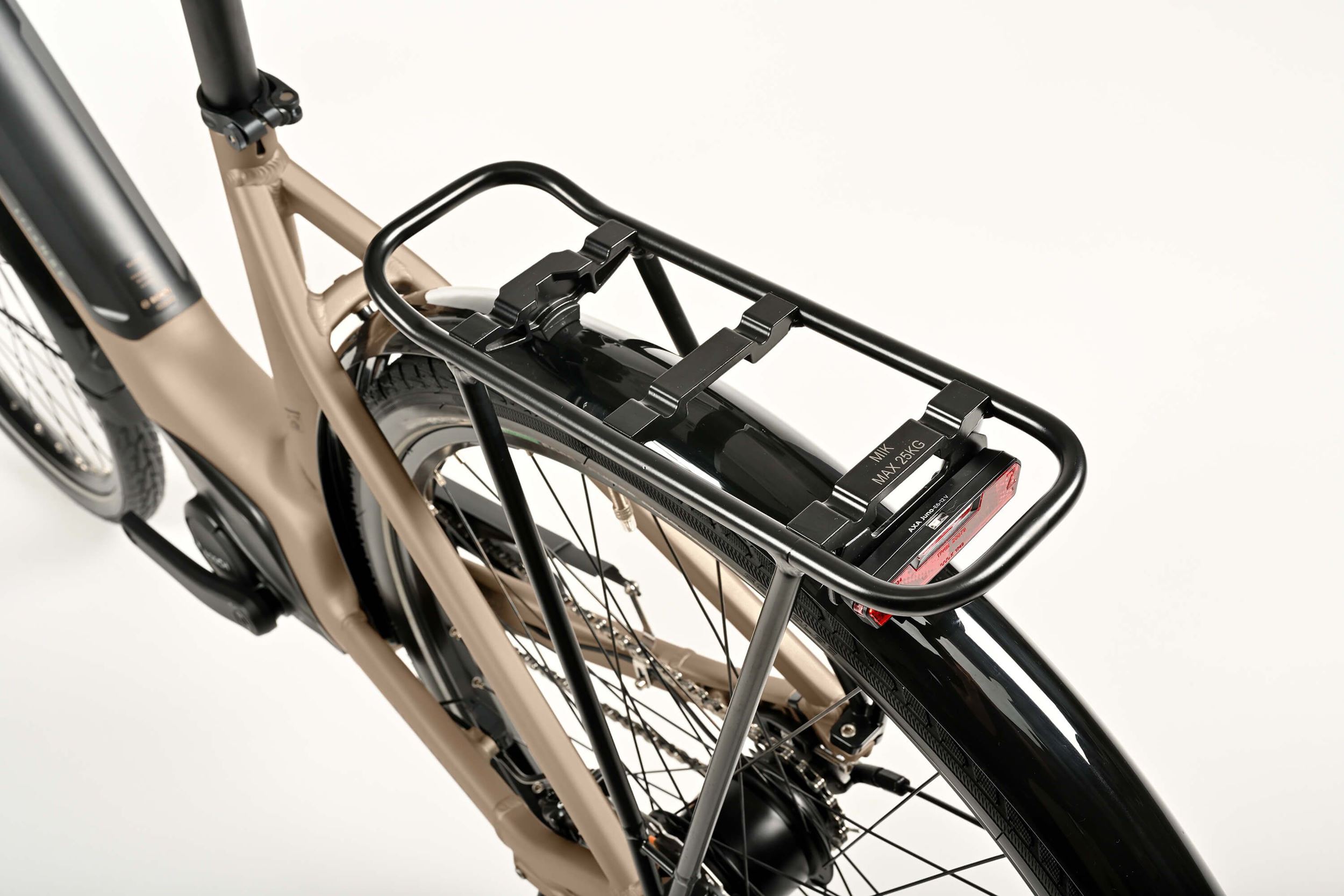 media.product.imagealternatetextformat.details