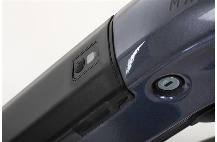 media.product.imagealternatetextformat.details